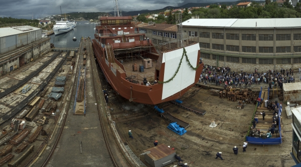 Launching of the ferry DA-06